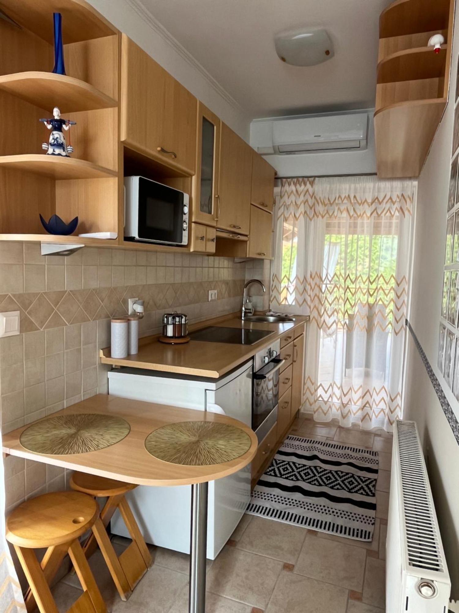 Reka Apartmanhaz Buk Luaran gambar